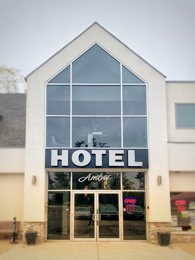 Amber Hotel Grand Bend Eksteriør billede