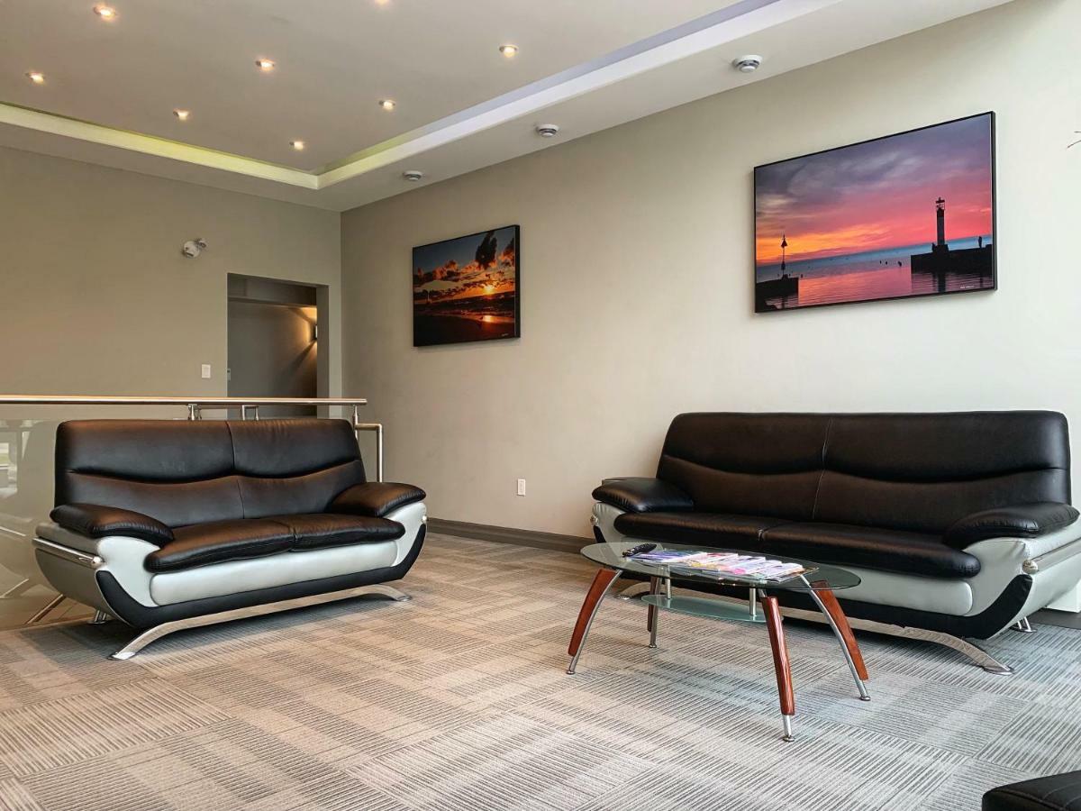 Amber Hotel Grand Bend Eksteriør billede